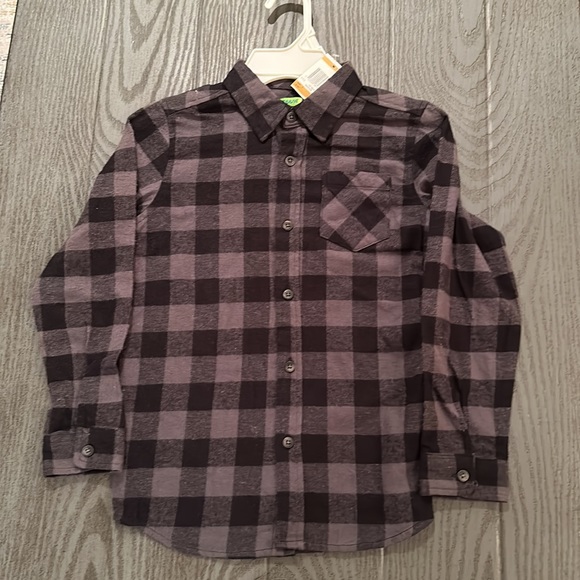 Boys Flannel Shirts - New with tags - Picture 2 of 7